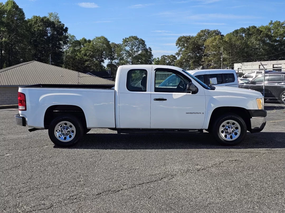 2007 /Dark Titanium GMC Sierra 1500 Work Truck (2GTEC19C271) with an Other engine, located at 5115 14th Ave., Columbus, GA, 31904, (706) 323-0345, 32.511494, -84.971046 - **Discover Your Next Adventure with the 2007 GMC Sierra 1500 at Gils Auto - Phenix City, AL!**<br /> <br /> Are you ready to tackle your next home improvement project, or perhaps you're planning a weekend getaway with friends? The 2007 GMC Sierra 1500 Extended Cab Pickup is the ideal vehicle for tho - Photo#3