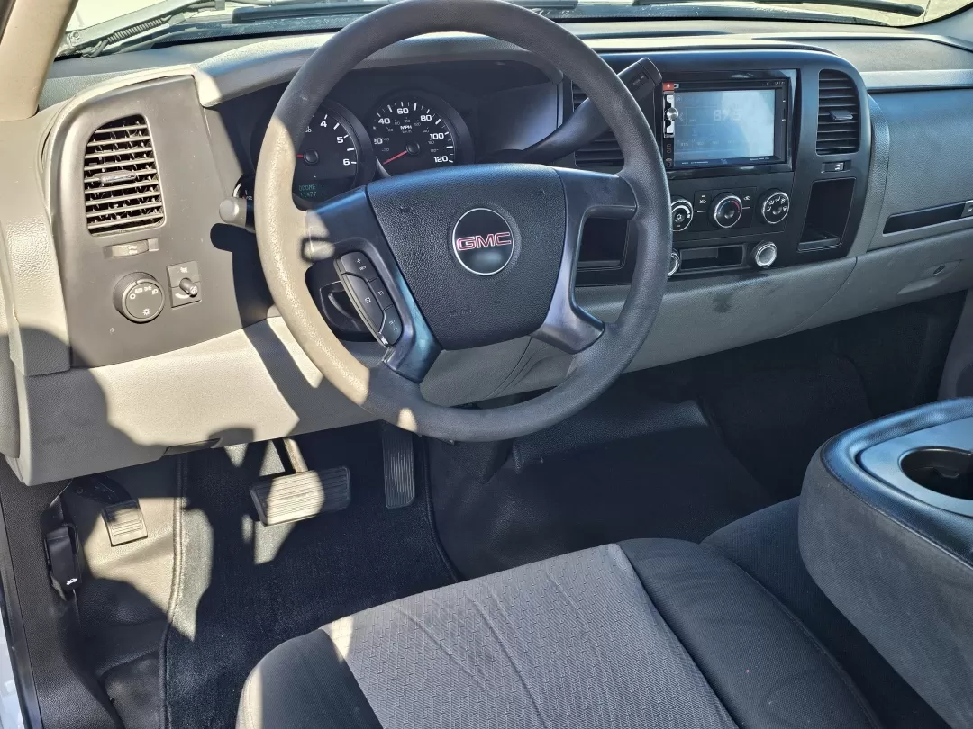 2007 /Dark Titanium GMC Sierra 1500 Work Truck (2GTEC19C271) with an Other engine, located at 5115 14th Ave., Columbus, GA, 31904, (706) 323-0345, 32.511494, -84.971046 - **Discover Your Next Adventure with the 2007 GMC Sierra 1500 at Gils Auto - Phenix City, AL!**<br /> <br /> Are you ready to tackle your next home improvement project, or perhaps you're planning a weekend getaway with friends? The 2007 GMC Sierra 1500 Extended Cab Pickup is the ideal vehicle for tho - Photo#15
