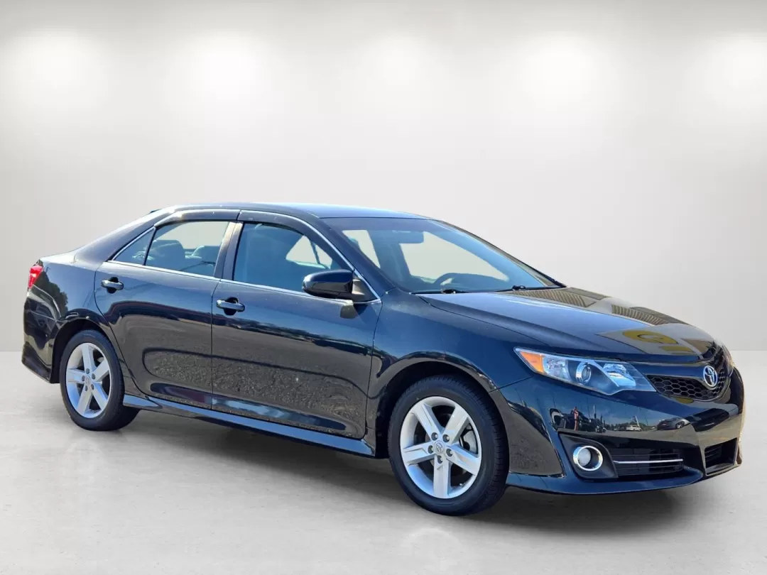 2013 Toyota Camry (4T1BF1FK8DU) with an Other engine, located at 5115 14th Ave., Columbus, GA, 31904, (706) 323-0345, 32.511494, -84.971046 - **Elevate Your Daily Commute with the 2013 Toyota Camry Ideal for Budget-Conscious Buyers!**<br /> <br /> Are you looking for a reliable sedan that perfectly balances comfort, efficiency, and technology? Look no further than this stunning 2013 Toyota Camry available at Gils Auto in Phenix City, AL. - Photo#3