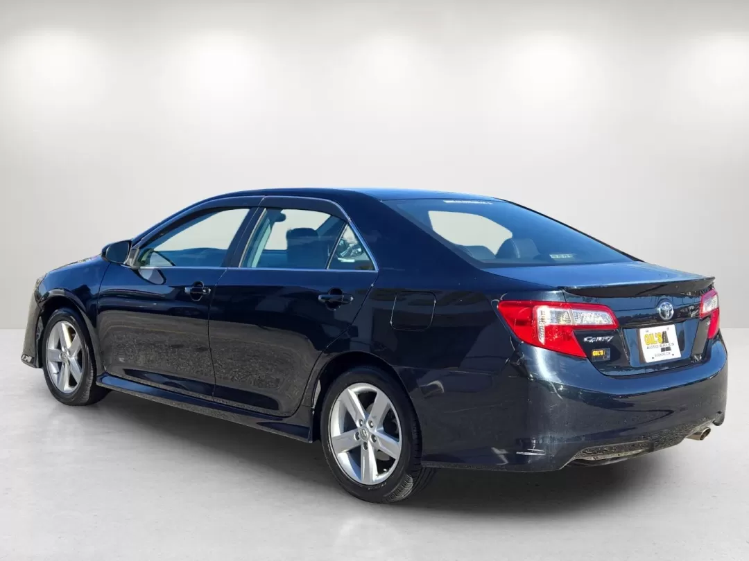 2013 Toyota Camry (4T1BF1FK8DU) with an Other engine, located at 5115 14th Ave., Columbus, GA, 31904, (706) 323-0345, 32.511494, -84.971046 - **Elevate Your Daily Commute with the 2013 Toyota Camry Ideal for Budget-Conscious Buyers!**<br /> <br /> Are you looking for a reliable sedan that perfectly balances comfort, efficiency, and technology? Look no further than this stunning 2013 Toyota Camry available at Gils Auto in Phenix City, AL. - Photo#7