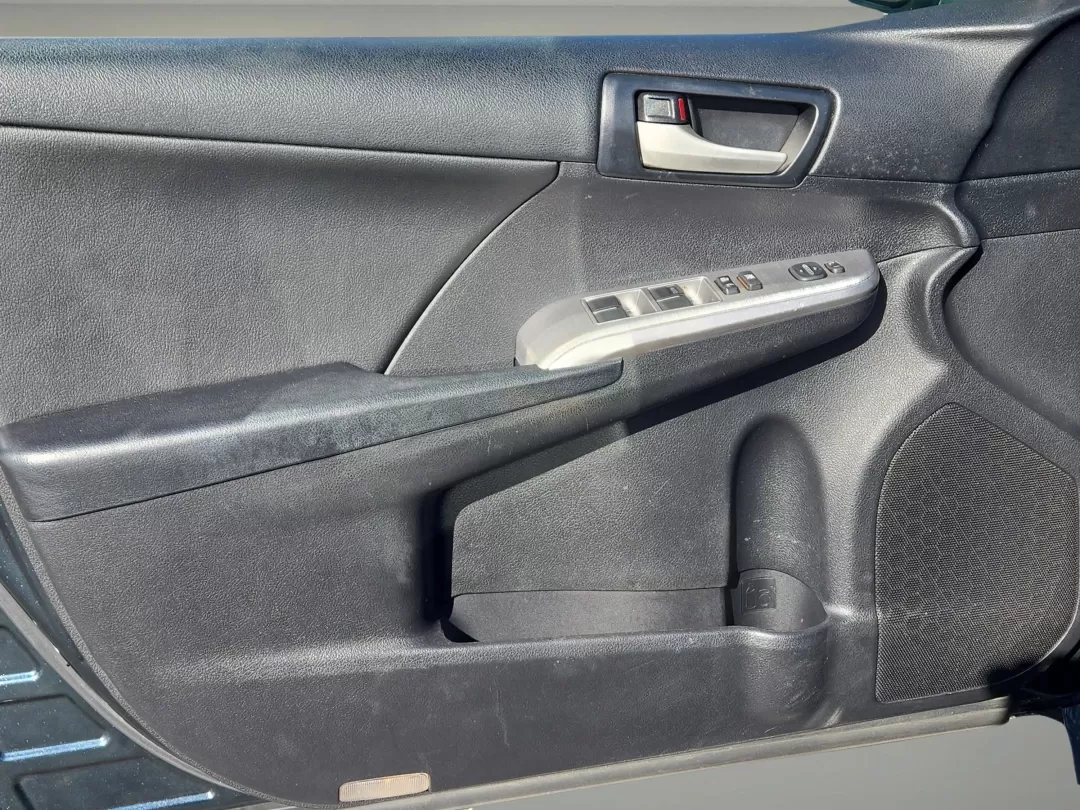 2013 Toyota Camry (4T1BF1FK8DU) with an Other engine, located at 5115 14th Ave., Columbus, GA, 31904, (706) 323-0345, 32.511494, -84.971046 - **Elevate Your Daily Commute with the 2013 Toyota Camry Ideal for Budget-Conscious Buyers!**<br /> <br /> Are you looking for a reliable sedan that perfectly balances comfort, efficiency, and technology? Look no further than this stunning 2013 Toyota Camry available at Gils Auto in Phenix City, AL. - Photo#9