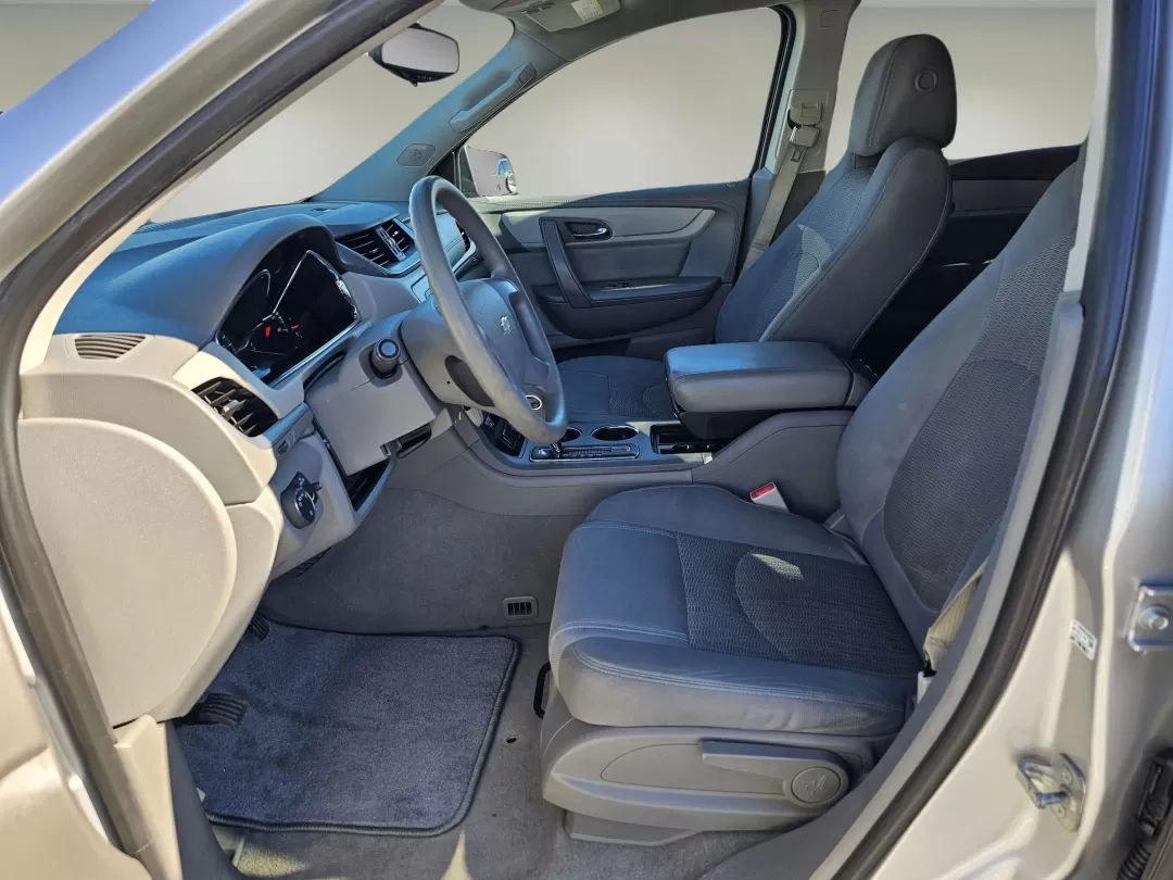 2017 /Dark Titanium/Light Titanium Chevrolet Traverse LS (1GNKRFED6HJ) with an Other engine, located at 7000 Northlake Connector, Columbus, GA, 31904, (706) 987-8085, 32.524975, -84.978134 - **Explore Your Next Adventure with the 2017 Chevrolet Traverse at Gils Auto!**<br /> <br /> Are you ready for family road trips, weekend adventures, or simply a reliable vehicle for daily commutes? Look no further than the 2017 Chevrolet Traverse LS, a versatile SUV that fits a variety of lifestyles - Photo#9