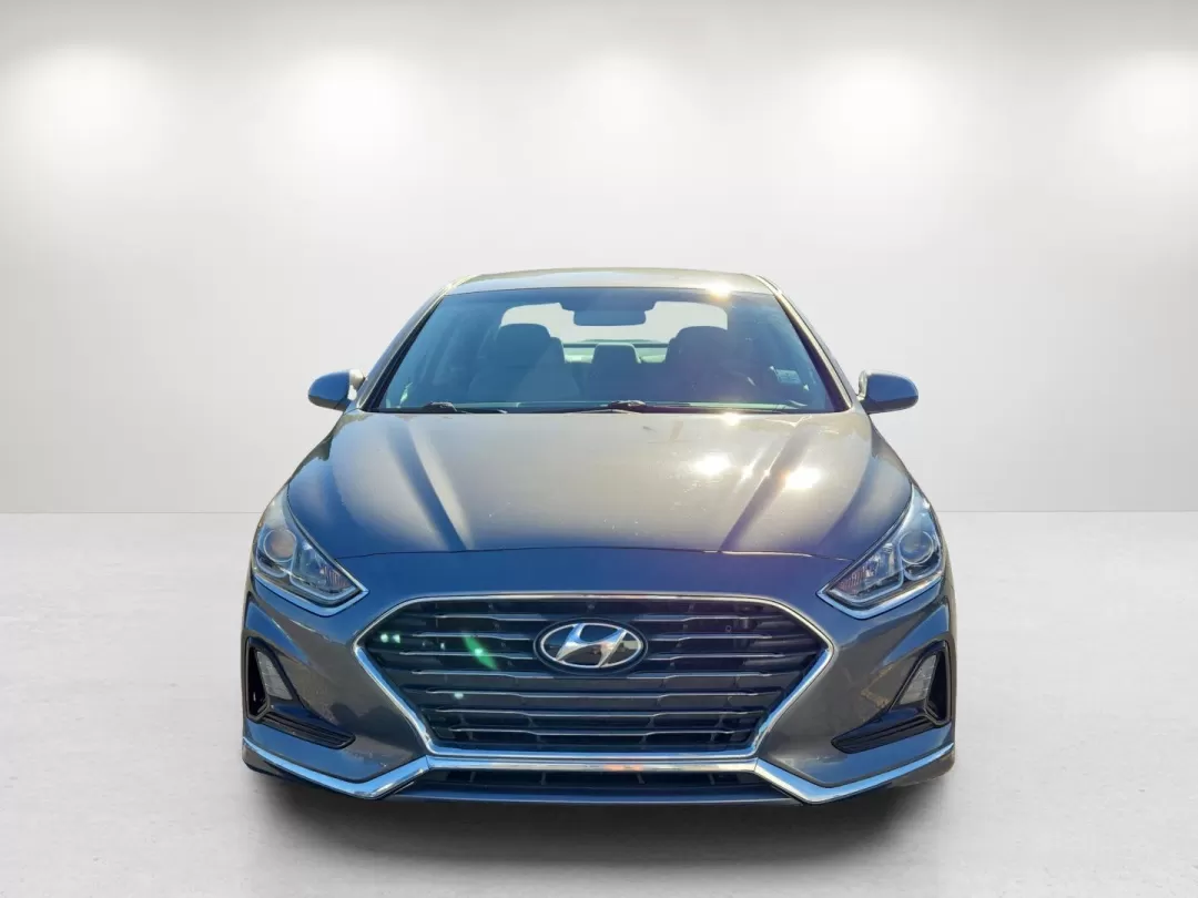 2018 /Gray Hyundai Sonata SE (5NPE24AF0JH) with an Other engine, located at 804 22nd Ave, Phenix City, AL, 36870, (334) 297-1860, 32.484749, -85.024475 - 2018 Hyundai Sonata SE - Photo#1