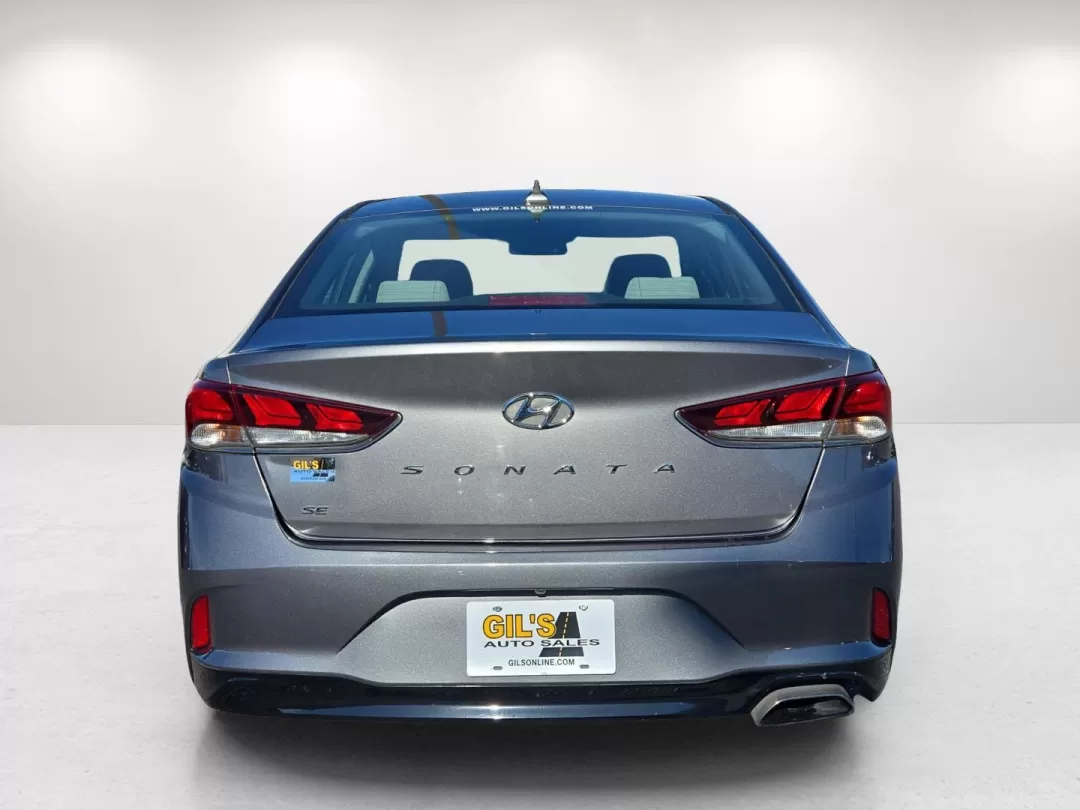 2018 /Gray Hyundai Sonata SE (5NPE24AF0JH) with an Other engine, located at 804 22nd Ave, Phenix City, AL, 36870, (334) 297-1860, 32.484749, -85.024475 - 2018 Hyundai Sonata SE - Photo#6
