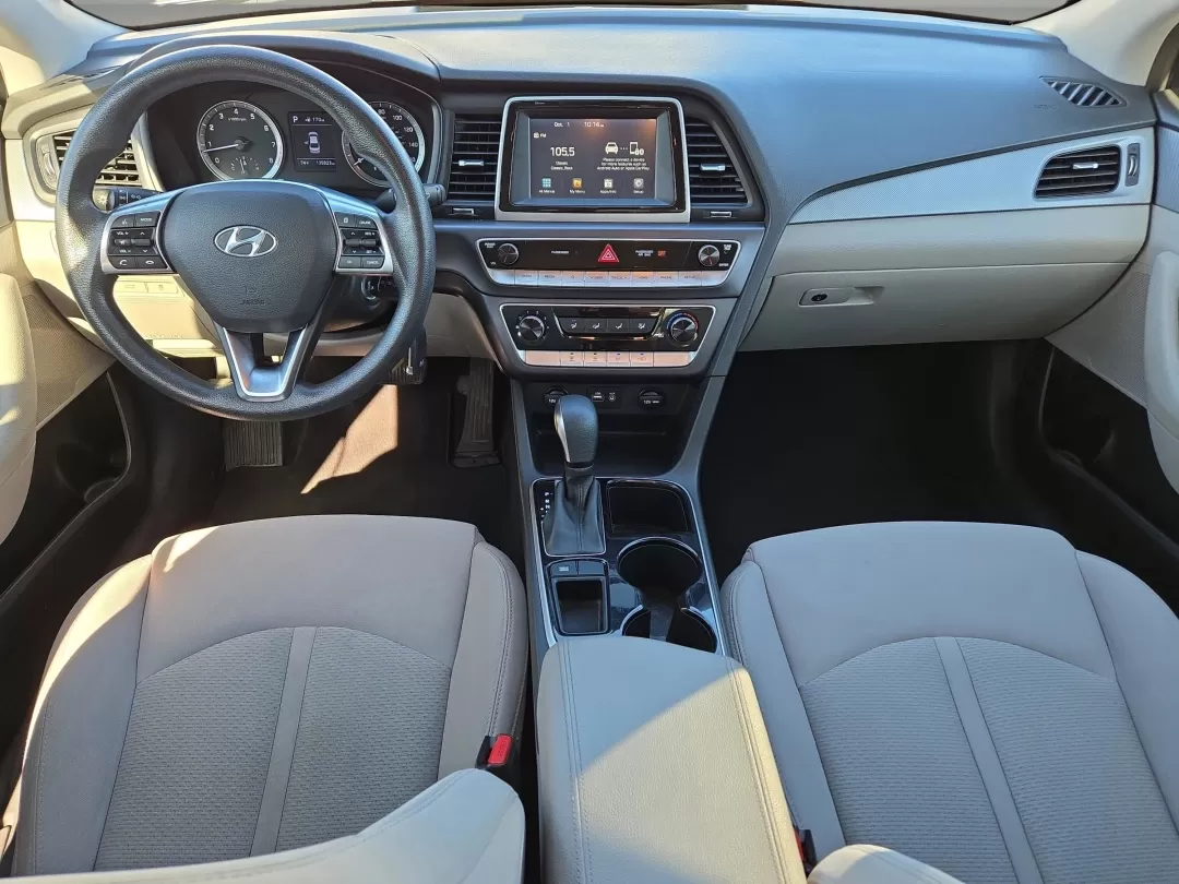2018 /Gray Hyundai Sonata SE (5NPE24AF0JH) with an Other engine, located at 804 22nd Ave, Phenix City, AL, 36870, (334) 297-1860, 32.484749, -85.024475 - 2018 Hyundai Sonata SE - Photo#13