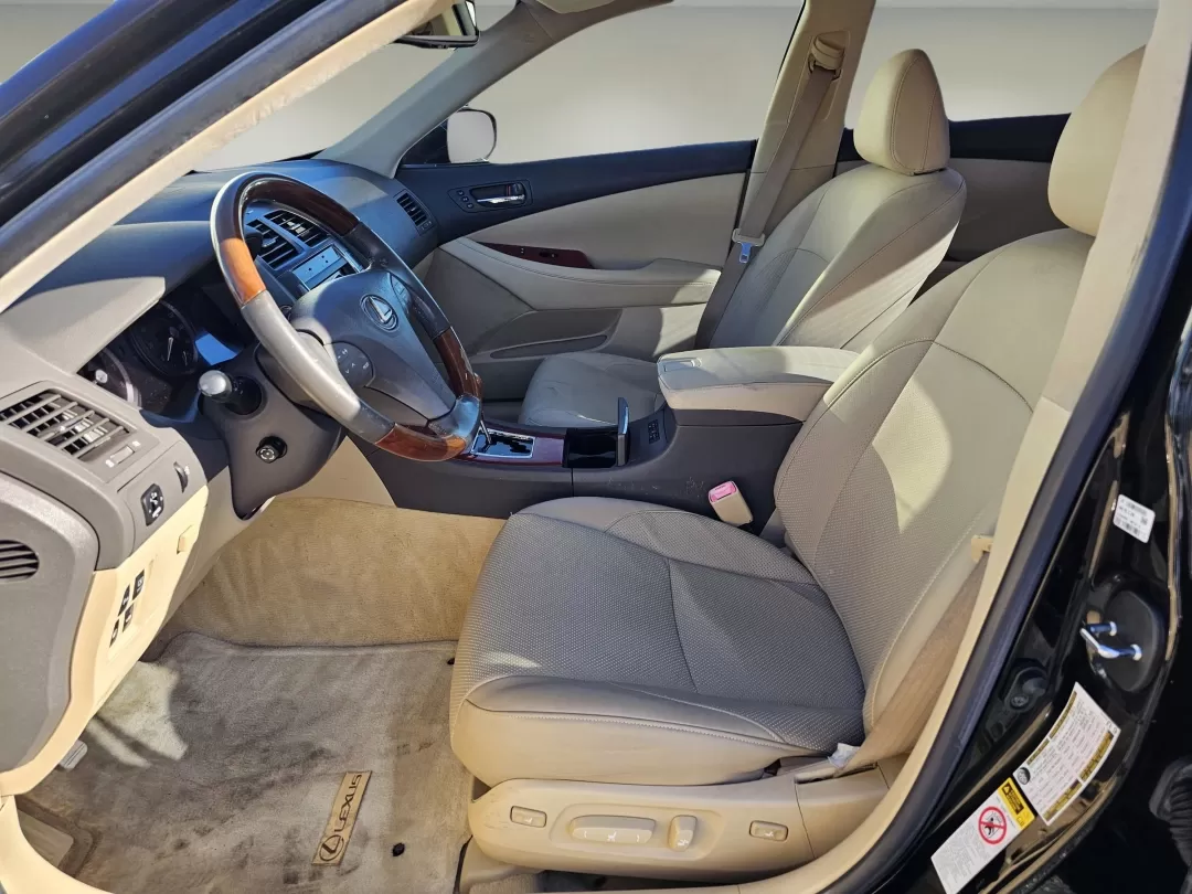 2008 Lexus ES 350 (JTHBJ46G982) with an Other engine, located at 5115 14th Ave., Columbus, GA, 31904, (706) 323-0345, 32.511494, -84.971046 - Are you ready to elevate your daily drive with a touch of luxury? At Gils Auto in Phenix City, AL, we have the perfect vehicle for you: a stunning 2008 Lexus ES 350, designed for those who appreciate both comfort and style. This sedan is not just a mode of transportation; it's an experience that enh - Photo#9