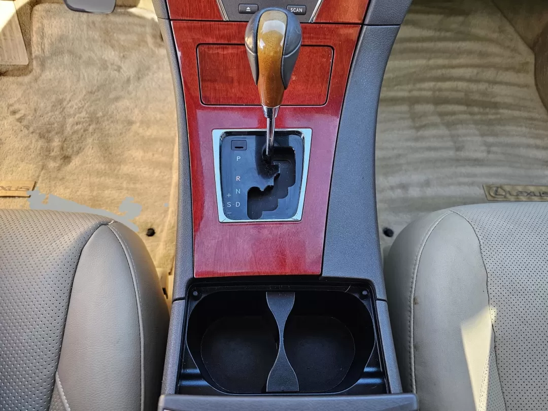 2008 Lexus ES 350 (JTHBJ46G982) with an Other engine, located at 5115 14th Ave., Columbus, GA, 31904, (706) 323-0345, 32.511494, -84.971046 - Are you ready to elevate your daily drive with a touch of luxury? At Gils Auto in Phenix City, AL, we have the perfect vehicle for you: a stunning 2008 Lexus ES 350, designed for those who appreciate both comfort and style. This sedan is not just a mode of transportation; it's an experience that enh - Photo#12