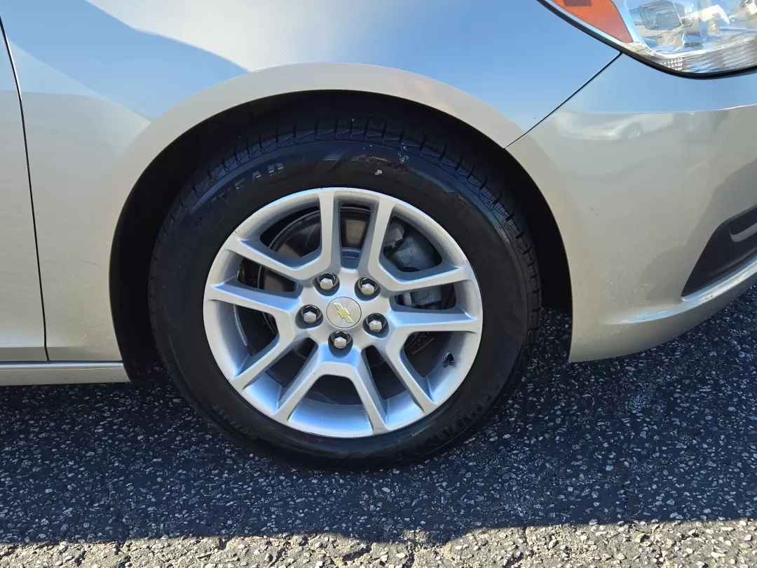 2016 /Cocoa/Light Neutral Chevrolet Malibu Limited LT (1G11C5SA8GF) with an Other engine, located at 5115 14th Ave., Columbus, GA, 31904, (706) 323-0345, 32.511494, -84.971046 - 2016 Chevrolet Malibu Limited LT - Photo#2