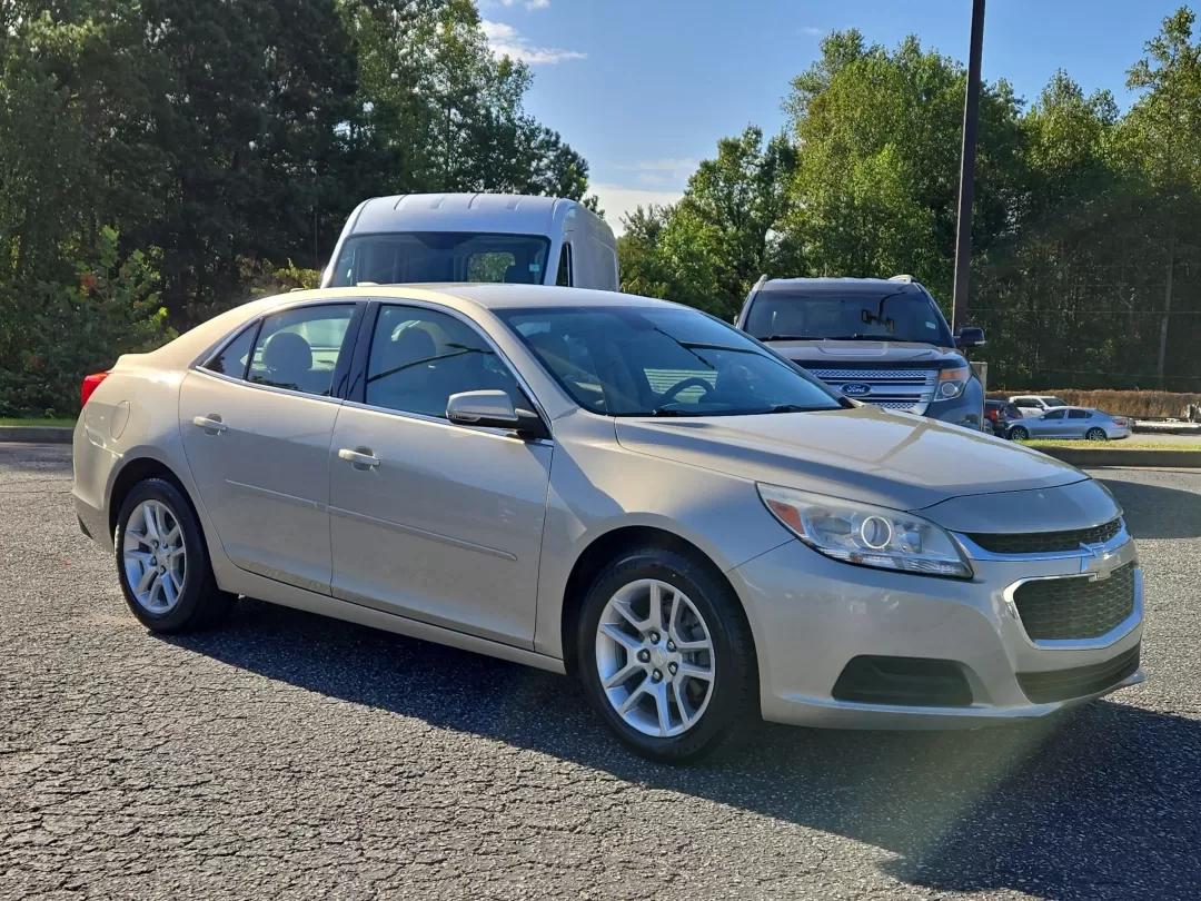 2016 /Cocoa/Light Neutral Chevrolet Malibu Limited LT (1G11C5SA8GF) with an Other engine, located at 5115 14th Ave., Columbus, GA, 31904, (706) 323-0345, 32.511494, -84.971046 - 2016 Chevrolet Malibu Limited LT - Photo#3
