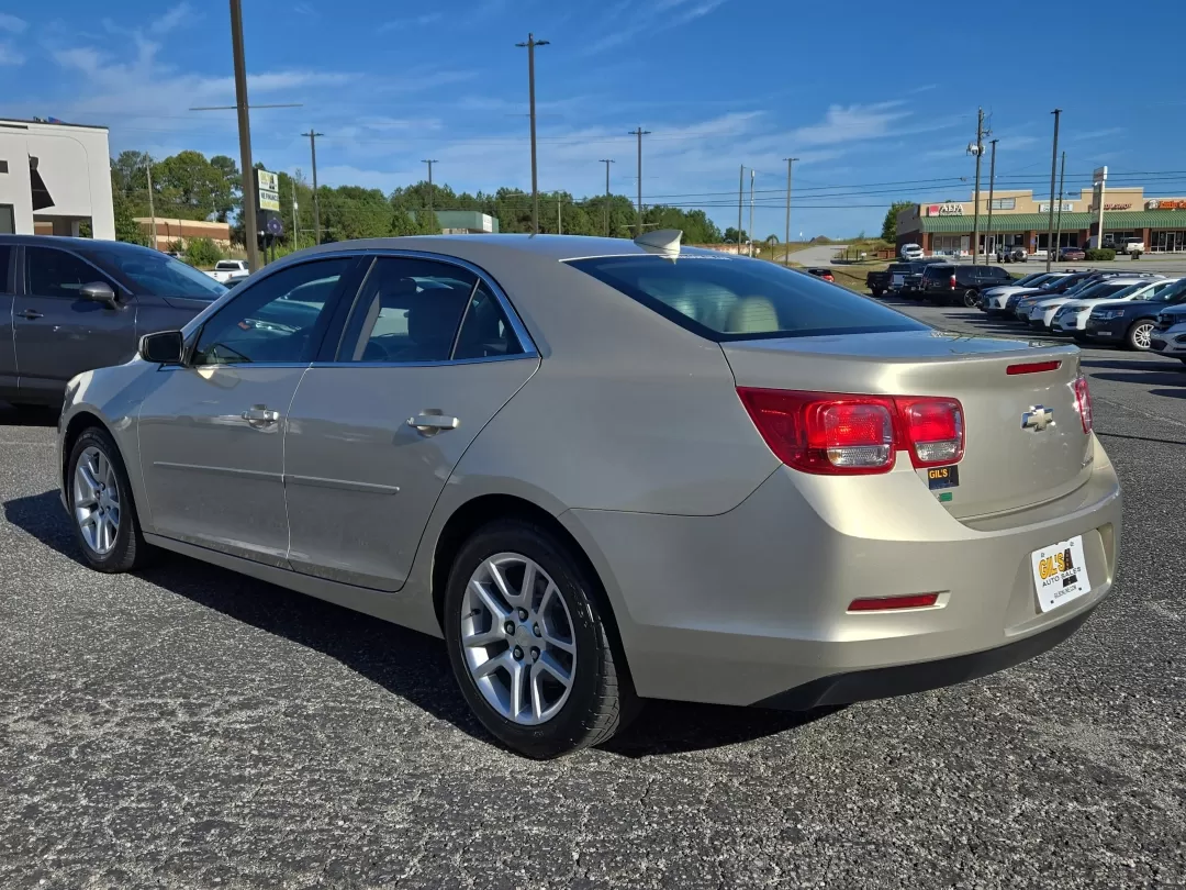 2016 /Cocoa/Light Neutral Chevrolet Malibu Limited LT (1G11C5SA8GF) with an Other engine, located at 5115 14th Ave., Columbus, GA, 31904, (706) 323-0345, 32.511494, -84.971046 - 2016 Chevrolet Malibu Limited LT - Photo#7