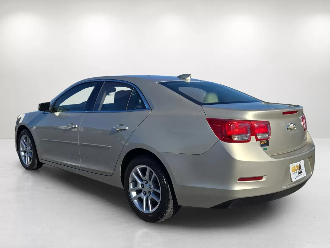 2016 /Cocoa/Light Neutral Chevrolet Malibu Limited LT (1G11C5SA8GF) with an Other engine, located at 5115 14th Ave., Columbus, GA, 31904, (706) 323-0345, 32.511494, -84.971046 - Discover the perfect blend of style, comfort, and reliability with our 2016 Chevrolet Malibu Limited, available now at Gils Auto your trusted Buy Here Pay Here dealership located at 5115 14th Ave., Columbus, GA 31904. Nestled in the heart of Columbus, this sedan is not just a mode of transportation - Photo#8