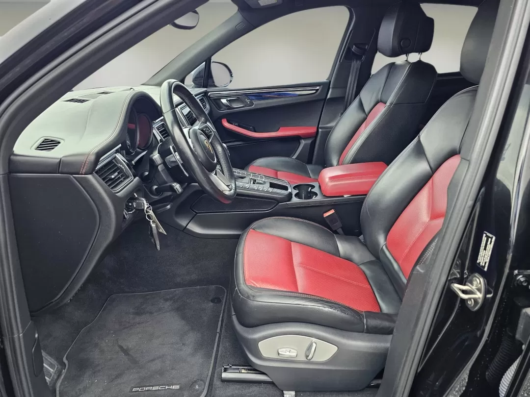 2016 Porsche Macan S (WP1AB2A58GL) with an Other engine, located at 1430 Gateway Drive, Opelika, AL, 36801, (334) 239-0944, 32.637871, -85.409790 - 2016 Porsche Macan S - Photo#9