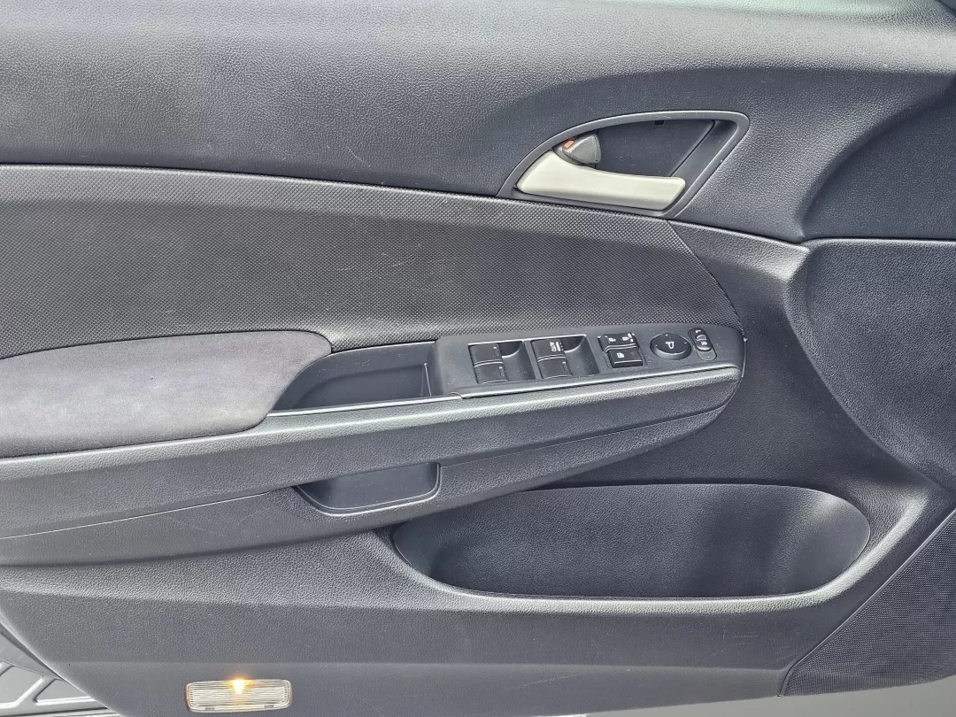 2011 Honda Accord Sdn LX (1HGCP2F30BA) with an Other engine, located at 1430 Gateway Drive, Opelika, AL, 36801, (334) 239-0944, 32.637871, -85.409790 - **Discover Your Next Adventure with the 2011 Honda Accord LX at Gils Auto!**<br /> <br /> Are you searching for a reliable and stylish vehicle that fits your busy lifestyle? Look no further than the 2011 Honda Accord LX, available now at Gils Auto in Phenix City, AL. This exceptional sedan is perfec - Photo#8