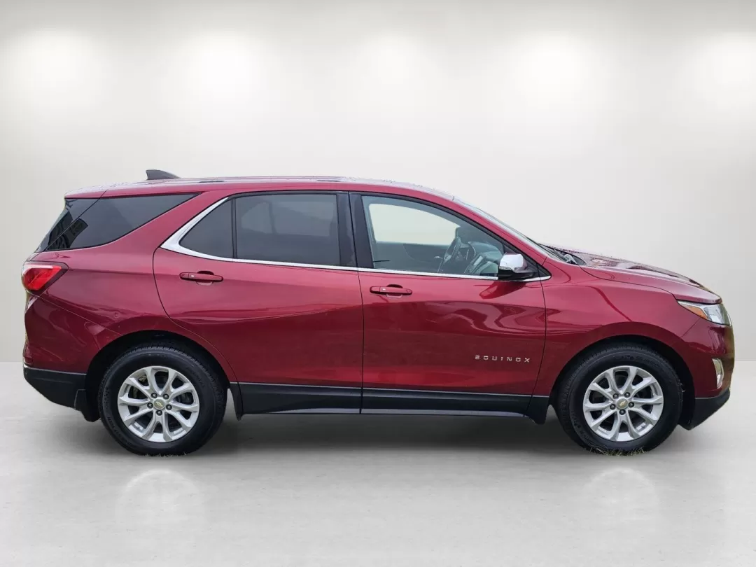 2018 /Medium Ash Gray Chevrolet Equinox LT (2GNAXJEV6J6) with an Other engine, located at 3959 U.S. 80 W, Phenix City, AL, 36870, (334) 297-4885, 32.469296, -85.135185 - **Adventure Awaits with the 2018 Chevrolet Equinox LT at Gils Auto - Phenix City!**<br /> <br /> Are you a growing family in search of the perfect vehicle that blends comfort, technology, and reliability? Look no further! The 2018 Chevrolet Equinox LT is here at Gils Auto, your trusted **Buy Here Pa - Photo#4