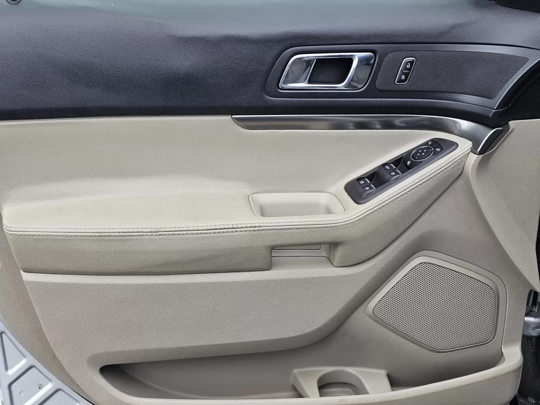 2015 Ford Explorer Base (1FM5K7B86FG) with an Other engine, located at 7000 Northlake Connector, Columbus, GA, 31904, (706) 987-8085, 32.524975, -84.978134 - **Explore New Adventures with the 2015 Ford Explorer at Gils Auto in Phenix City, AL!**<br /> <br /> Prepare to elevate your lifestyle with the remarkable 2015 Ford Explorer, available now at Gils Auto, your trusted Buy Here Pay Here dealership located at 3959 U.S. 80 W, Phenix City, AL 36870. This - Photo#8