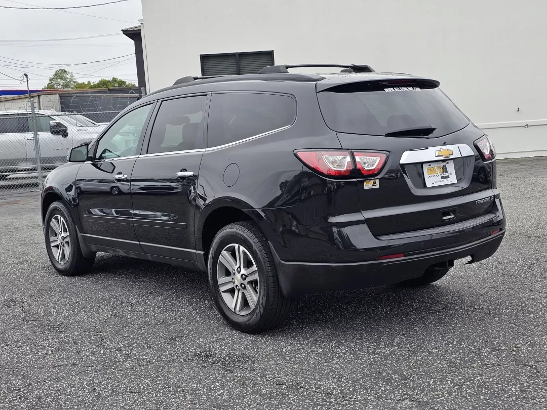 2015 /Ebony Chevrolet Traverse LT (1GNKRHKDXFJ) with an Other engine, located at 5115 14th Ave., Columbus, GA, 31904, (706) 323-0345, 32.511494, -84.971046 - **Elevate Your Family Adventures with the 2015 Chevrolet Traverse LT at Gils Auto!**<br /> <br /> Are you searching for the perfect family SUV that combines space, comfort, and the latest technology? Look no further than this 2015 Chevrolet Traverse LT, now available at Gils Auto in Phenix City, AL. - Photo#6