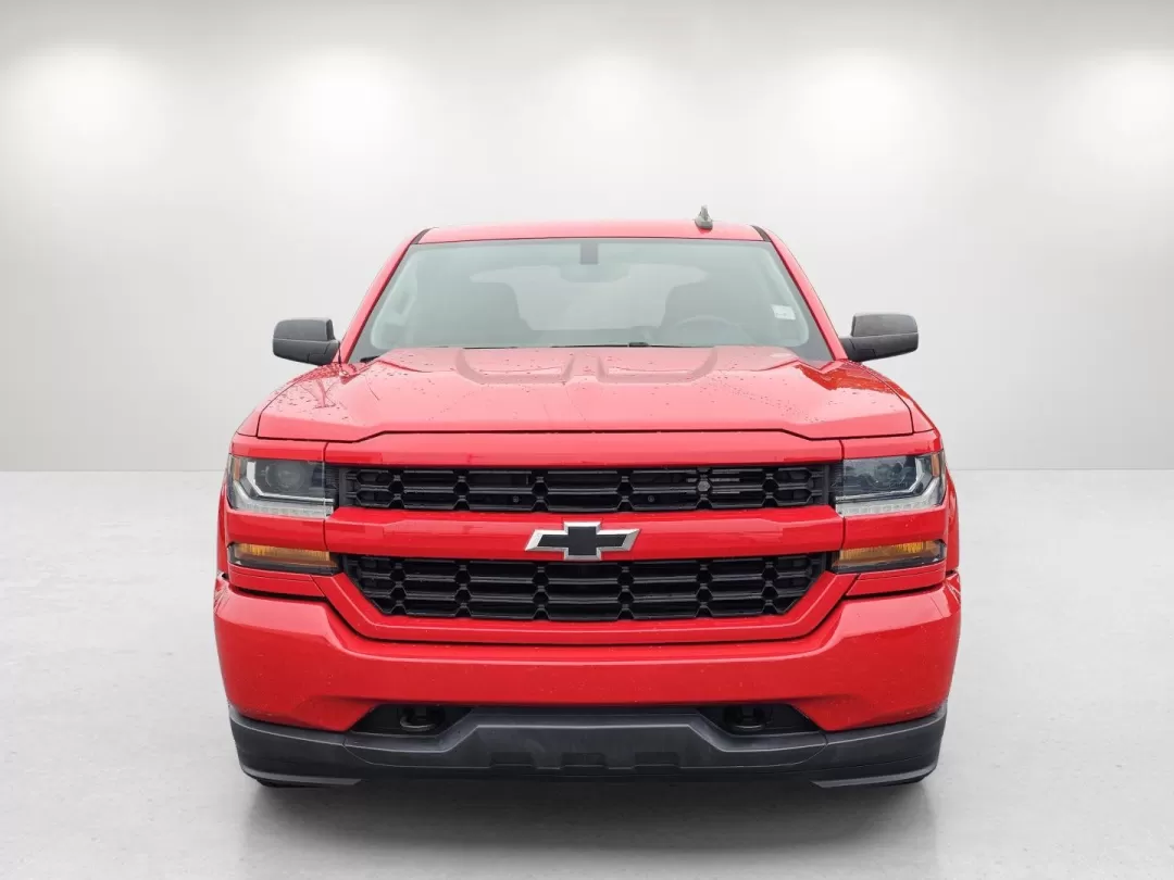 2018 /Dark Ash with Jet Black Interior Accents Chevrolet Silverado 1500 Custom (3GCPCPEC8JG) with an Other engine, located at 5115 14th Ave., Columbus, GA, 31904, (706) 323-0345, 32.511494, -84.971046 - **Elevate Your Adventures with the 2018 Chevrolet Silverado 1500 Crew Cab - Your Perfect Pickup for Every Lifestyle!**<br /> <br /> Are you ready to take on the road with confidence? The 2018 Chevrolet Silverado 1500, available at Gils Auto in Phenix City, AL, is designed for those who crave adventu - Photo#1