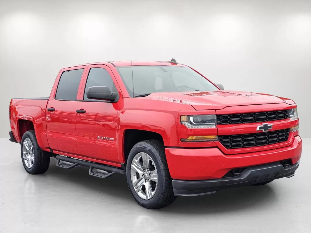 2018 /Dark Ash with Jet Black Interior Accents Chevrolet Silverado 1500 Custom (3GCPCPEC8JG) with an Other engine, located at 5115 14th Ave., Columbus, GA, 31904, (706) 323-0345, 32.511494, -84.971046 - **Elevate Your Adventures with the 2018 Chevrolet Silverado 1500 Crew Cab - Your Perfect Pickup for Every Lifestyle!**<br /> <br /> Are you ready to take on the road with confidence? The 2018 Chevrolet Silverado 1500, available at Gils Auto in Phenix City, AL, is designed for those who crave adventu - Photo#2