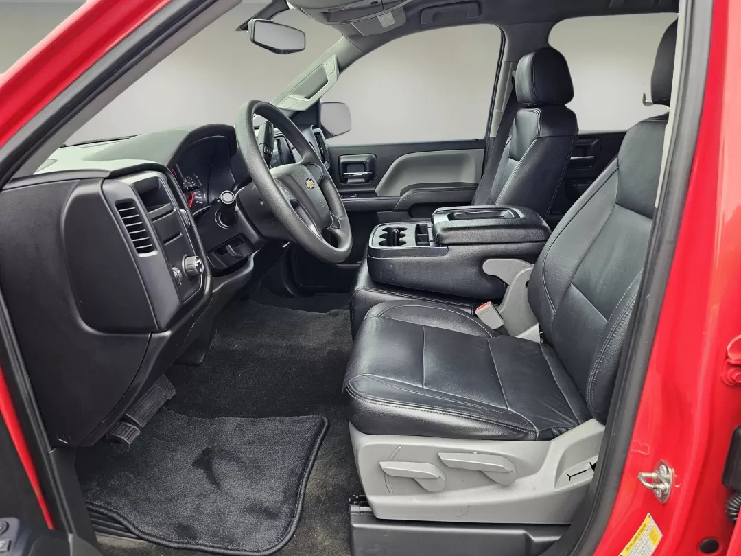 2018 /Dark Ash with Jet Black Interior Accents Chevrolet Silverado 1500 Custom (3GCPCPEC8JG) with an Other engine, located at 5115 14th Ave., Columbus, GA, 31904, (706) 323-0345, 32.511494, -84.971046 - **Elevate Your Adventures with the 2018 Chevrolet Silverado 1500 Crew Cab - Your Perfect Pickup for Every Lifestyle!**<br /> <br /> Are you ready to take on the road with confidence? The 2018 Chevrolet Silverado 1500, available at Gils Auto in Phenix City, AL, is designed for those who crave adventu - Photo#9