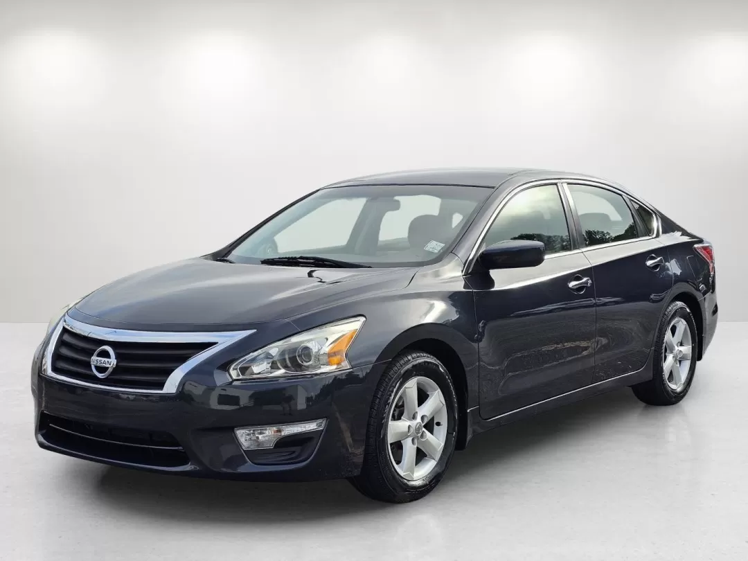 2015 /Charcoal Nissan Altima 2.5 S (1N4AL3AP3FC) with an Other engine, located at 3959 U.S. 80 W, Phenix City, AL, 36870, (334) 297-4885, 32.469296, -85.135185 - Elevate your daily commute or weekend adventures with the perfect blend of style, comfort, and reliability the 2015 Nissan Altima 2.5 S. This sedan isn't just a vehicle; it's a lifestyle choice that caters to professionals, families, and anyone who values a smooth ride. With its impressive fuel eff - Photo#1