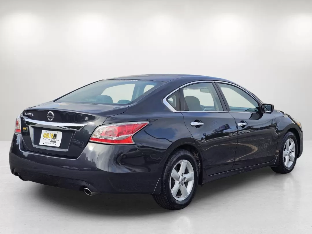2015 /Charcoal Nissan Altima 2.5 S (1N4AL3AP3FC) with an Other engine, located at 3959 U.S. 80 W, Phenix City, AL, 36870, (334) 297-4885, 32.469296, -85.135185 - Elevate your daily commute or weekend adventures with the perfect blend of style, comfort, and reliability the 2015 Nissan Altima 2.5 S. This sedan isn't just a vehicle; it's a lifestyle choice that caters to professionals, families, and anyone who values a smooth ride. With its impressive fuel eff - Photo#5