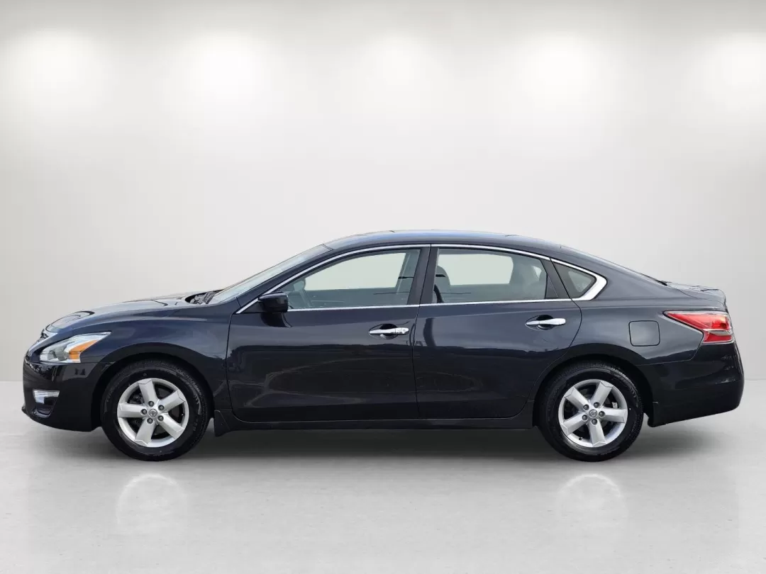 2015 /Charcoal Nissan Altima 2.5 S (1N4AL3AP3FC) with an Other engine, located at 3959 U.S. 80 W, Phenix City, AL, 36870, (334) 297-4885, 32.469296, -85.135185 - Elevate your daily commute or weekend adventures with the perfect blend of style, comfort, and reliability the 2015 Nissan Altima 2.5 S. This sedan isn't just a vehicle; it's a lifestyle choice that caters to professionals, families, and anyone who values a smooth ride. With its impressive fuel eff - Photo#8