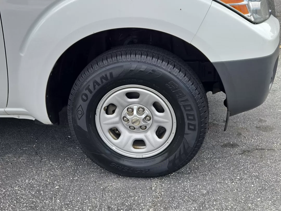 2015 /Steel Nissan Frontier S (1N6BD0CTXFN) with an Other engine, located at 3959 U.S. 80 W, Phenix City, AL, 36870, (334) 297-4885, 32.469296, -85.135185 - **Elevate Your Adventures with the 2015 Nissan Frontier at Gils Auto - Phenix City!** <br /> <br /> Are you searching for a reliable, rugged truck that effortlessly fits into your active lifestyle? Look no further than the 2015 Nissan Frontier, available now at Gils Auto in Phenix City, AL. Ideal fo - Photo#2