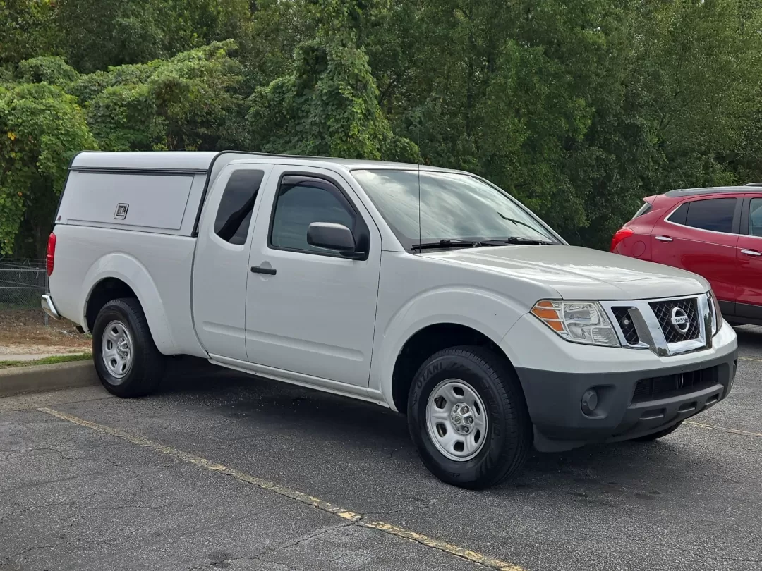 2015 /Steel Nissan Frontier S (1N6BD0CTXFN) with an Other engine, located at 3959 U.S. 80 W, Phenix City, AL, 36870, (334) 297-4885, 32.469296, -85.135185 - **Elevate Your Adventures with the 2015 Nissan Frontier at Gils Auto - Phenix City!** <br /> <br /> Are you searching for a reliable, rugged truck that effortlessly fits into your active lifestyle? Look no further than the 2015 Nissan Frontier, available now at Gils Auto in Phenix City, AL. Ideal fo - Photo#3