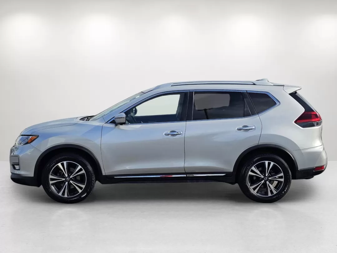 2018 /Charcoal Nissan Rogue SL (JN8AT2MTXJW) with an Other engine, located at 3959 U.S. 80 W, Phenix City, AL, 36870, (334) 297-4885, 32.469296, -85.135185 - Elevate your daily driving experience with the stunning 2018 Nissan Rogue SL, a versatile SUV designed for those who prioritize both style and functionality. Whether you're a growing family seeking ample space, a commuter craving comfort during long drives, or an adventurer looking for reliability o - Photo#8