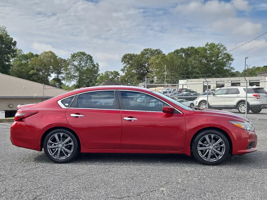 2018 /Sport Interior Nissan Altima 2.5 SR (1N4AL3AP9JC) with an Other engine, located at 3959 U.S. 80 W, Phenix City, AL, 36870, (334) 297-4885, 32.469296, -85.135185 - Discover the perfect blend of style, comfort, and reliability with this 2018 Nissan Altima 2.5 SR, available now at Gils Auto in Phenix City, AL! If you're searching for a dependable sedan that enhances your daily drive or weekend getaways, look no further. This Altima is not just a car; it's a life - Photo#4
