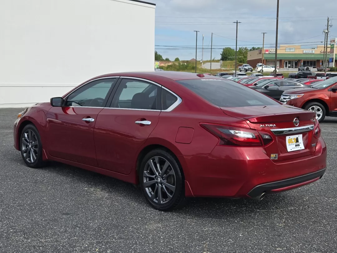 2018 /Sport Interior Nissan Altima 2.5 SR (1N4AL3AP9JC) with an Other engine, located at 3959 U.S. 80 W, Phenix City, AL, 36870, (334) 297-4885, 32.469296, -85.135185 - Discover the perfect blend of style, comfort, and reliability with this 2018 Nissan Altima 2.5 SR, available now at Gils Auto in Phenix City, AL! If you're searching for a dependable sedan that enhances your daily drive or weekend getaways, look no further. This Altima is not just a car; it's a life - Photo#7