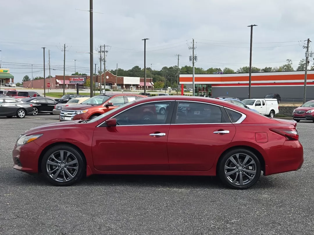 2018 /Sport Interior Nissan Altima 2.5 SR (1N4AL3AP9JC) with an Other engine, located at 3959 U.S. 80 W, Phenix City, AL, 36870, (334) 297-4885, 32.469296, -85.135185 - Discover the perfect blend of style, comfort, and reliability with this 2018 Nissan Altima 2.5 SR, available now at Gils Auto in Phenix City, AL! If you're searching for a dependable sedan that enhances your daily drive or weekend getaways, look no further. This Altima is not just a car; it's a life - Photo#8