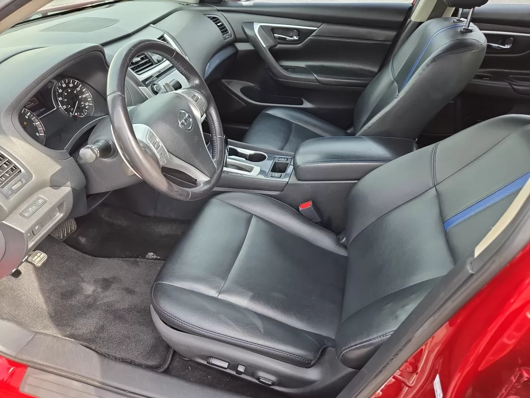 2018 /Sport Interior Nissan Altima 2.5 SR (1N4AL3AP9JC) with an Other engine, located at 3959 U.S. 80 W, Phenix City, AL, 36870, (334) 297-4885, 32.469296, -85.135185 - Discover the perfect blend of style, comfort, and reliability with this 2018 Nissan Altima 2.5 SR, available now at Gils Auto in Phenix City, AL! If you're searching for a dependable sedan that enhances your daily drive or weekend getaways, look no further. This Altima is not just a car; it's a life - Photo#11