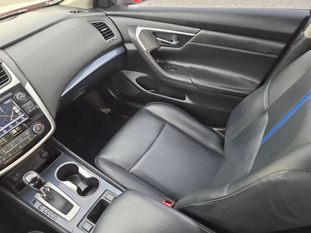 2018 /Sport Interior Nissan Altima 2.5 SR (1N4AL3AP9JC) with an Other engine, located at 3959 U.S. 80 W, Phenix City, AL, 36870, (334) 297-4885, 32.469296, -85.135185 - Discover the perfect blend of style, comfort, and reliability with this 2018 Nissan Altima 2.5 SR, available now at Gils Auto in Phenix City, AL! If you're searching for a dependable sedan that enhances your daily drive or weekend getaways, look no further. This Altima is not just a car; it's a life - Photo#14