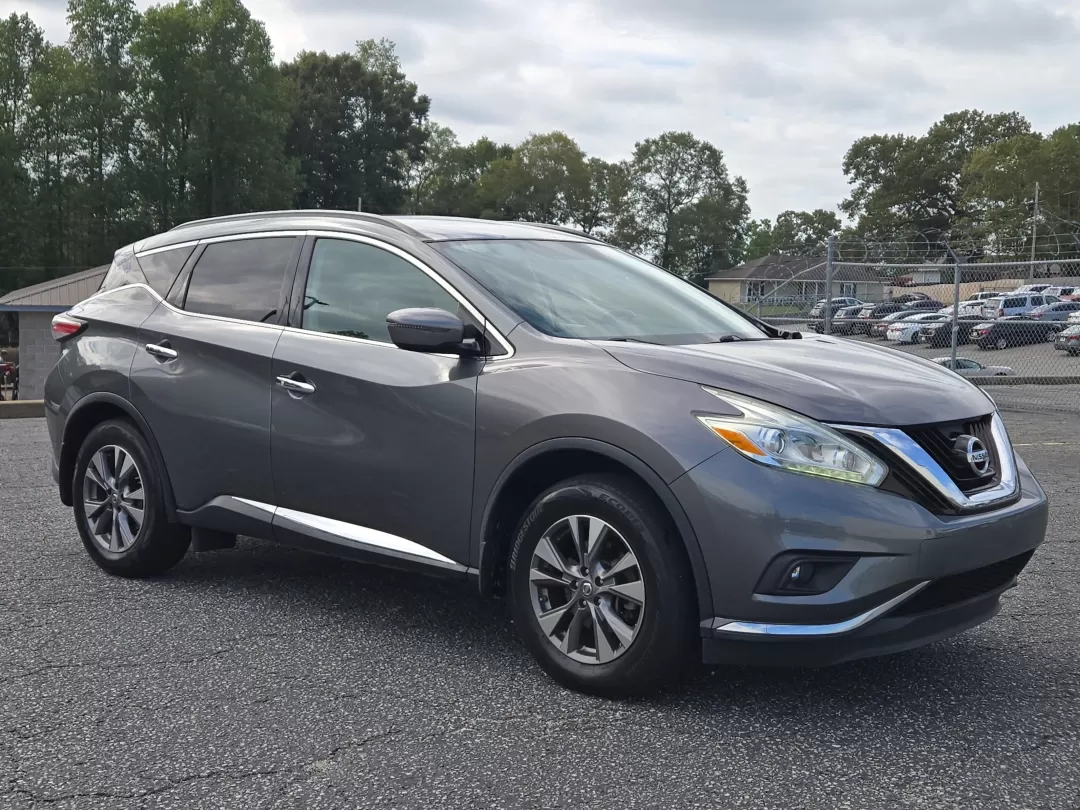 2017 /Graphite Nissan Murano SV (5N1AZ2MGXHN) with an Other engine, located at 3959 U.S. 80 W, Phenix City, AL, 36870, (334) 297-4885, 32.469296, -85.135185 - **Discover Adventure with the 2017 Nissan Murano SV at Gils Auto Perfect for Every Lifestyle!**<br /> <br /> Are you searching for a versatile SUV that caters to both your daily commuting needs and weekend adventures? Look no further than the stunning 2017 Nissan Murano SV available at Gils Auto in - Photo#3