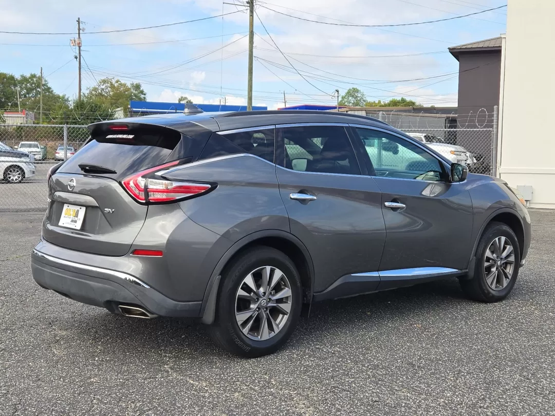 2017 /Graphite Nissan Murano SV (5N1AZ2MGXHN) with an Other engine, located at 3959 U.S. 80 W, Phenix City, AL, 36870, (334) 297-4885, 32.469296, -85.135185 - **Discover Adventure with the 2017 Nissan Murano SV at Gils Auto Perfect for Every Lifestyle!**<br /> <br /> Are you searching for a versatile SUV that caters to both your daily commuting needs and weekend adventures? Look no further than the stunning 2017 Nissan Murano SV available at Gils Auto in - Photo#5