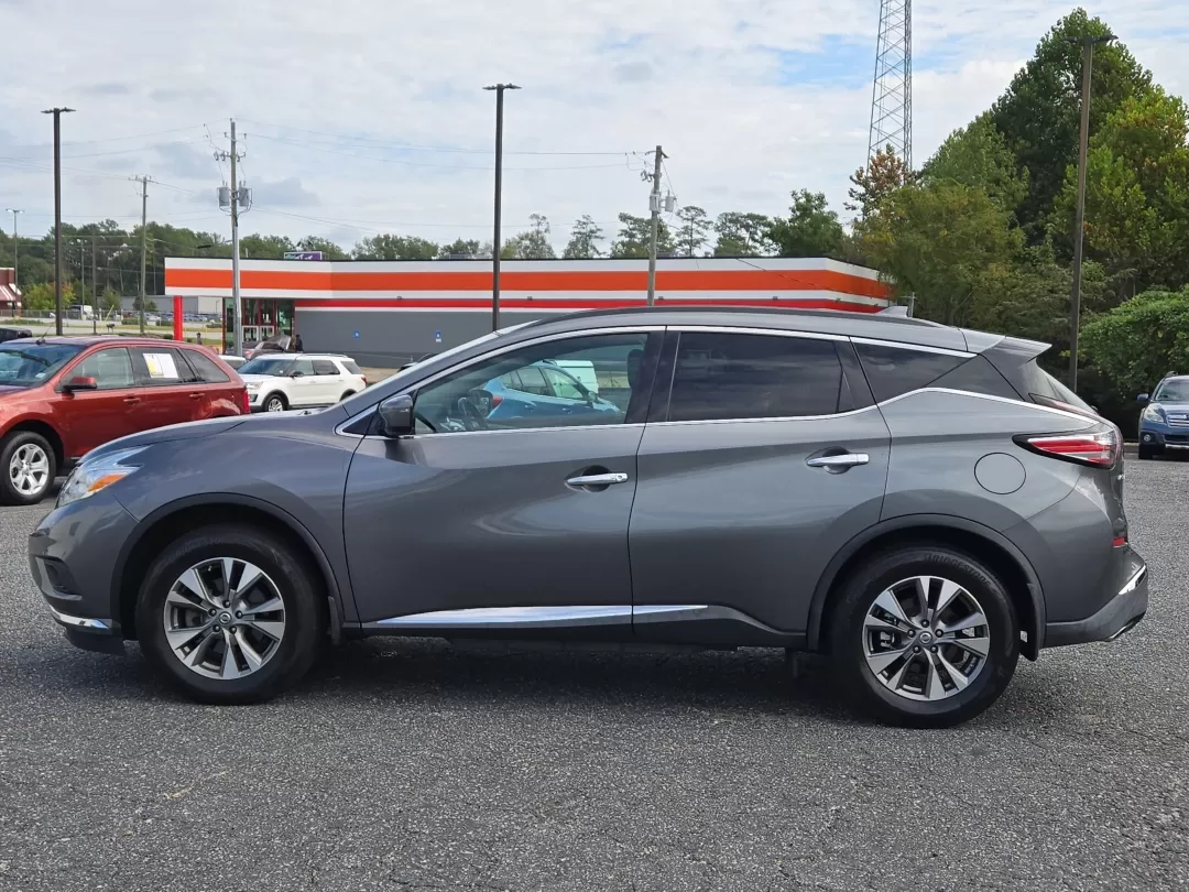 2017 /Graphite Nissan Murano SV (5N1AZ2MGXHN) with an Other engine, located at 3959 U.S. 80 W, Phenix City, AL, 36870, (334) 297-4885, 32.469296, -85.135185 - **Discover Adventure with the 2017 Nissan Murano SV at Gils Auto Perfect for Every Lifestyle!**<br /> <br /> Are you searching for a versatile SUV that caters to both your daily commuting needs and weekend adventures? Look no further than the stunning 2017 Nissan Murano SV available at Gils Auto in - Photo#8