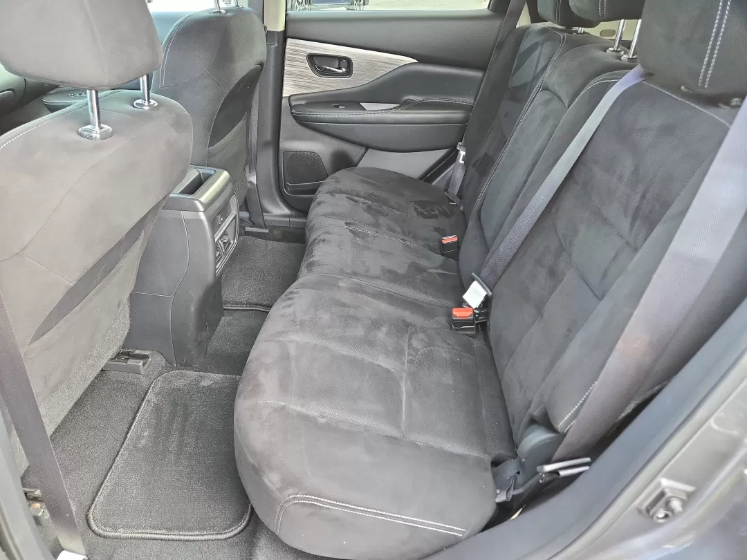 2017 /Graphite Nissan Murano SV (5N1AZ2MGXHN) with an Other engine, located at 3959 U.S. 80 W, Phenix City, AL, 36870, (334) 297-4885, 32.469296, -85.135185 - **Discover Adventure with the 2017 Nissan Murano SV at Gils Auto Perfect for Every Lifestyle!**<br /> <br /> Are you searching for a versatile SUV that caters to both your daily commuting needs and weekend adventures? Look no further than the stunning 2017 Nissan Murano SV available at Gils Auto in - Photo#12
