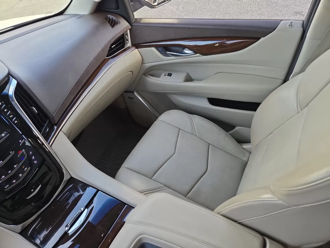 2017 /Shale with Cocoa Accents Cadillac Escalade Premium Luxury (1GYS3CKJ9HR) with an Other engine, located at 3959 U.S. 80 W, Phenix City, AL, 36870, (334) 297-4885, 32.469296, -85.135185 - Unleash your adventurous spirit with the stunning 2017 Cadillac Escalade Premium Luxury, now available at Gils Auto in Phenix City, AL. This SUV is not just a mode of transportation; it's a lifestyle choice perfect for families, weekend warriors, and those who appreciate the finer things in life. Wh - Photo#15