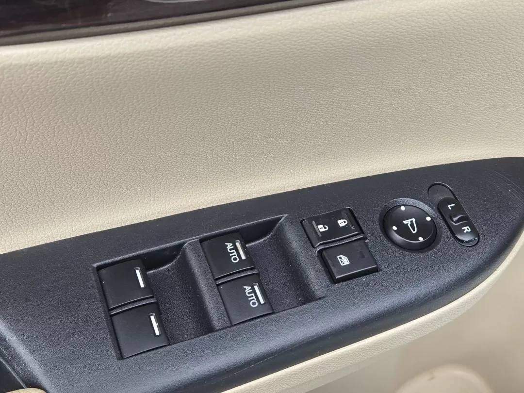 2017 Honda Accord Sedan EX (1HGCR2F06HA) with an Other engine, located at 3959 U.S. 80 W, Phenix City, AL, 36870, (334) 297-4885, 32.469296, -85.135185 - **Drive Your Lifestyle Forward with the 2017 Honda Accord Sedan Your Perfect Companion for Every Journey!**<br /> <br /> Are you ready to elevate your daily commute or embark on unforgettable family road trips? At Gils Auto in Phenix City, AL, we understand that every drive matters, and the 2017 Ho - Photo#11