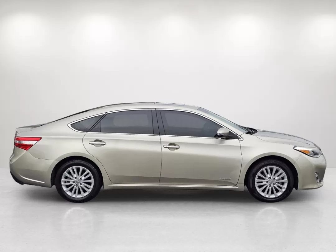 2014 Toyota Avalon Hybrid XLE Premium (4T1BD1EB0EU) with an Other engine, located at 804 22nd Ave, Phenix City, AL, 36870, (334) 297-1860, 32.484749, -85.024475 - Experience the perfect blend of luxury and efficiency with the 2014 Toyota Avalon Hybrid, available now at Gils Auto in Phenix City, AL! This stunning sedan isn't just a ride; it's an experience designed for ultimate comfort and convenience, making it an ideal choice for both daily commutes and week - Photo#3