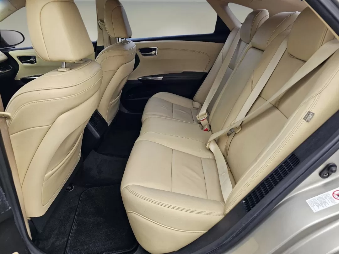 2014 Toyota Avalon Hybrid XLE Premium (4T1BD1EB0EU) with an Other engine, located at 804 22nd Ave, Phenix City, AL, 36870, (334) 297-1860, 32.484749, -85.024475 - Experience the perfect blend of luxury and efficiency with the 2014 Toyota Avalon Hybrid, available now at Gils Auto in Phenix City, AL! This stunning sedan isn't just a ride; it's an experience designed for ultimate comfort and convenience, making it an ideal choice for both daily commutes and week - Photo#14