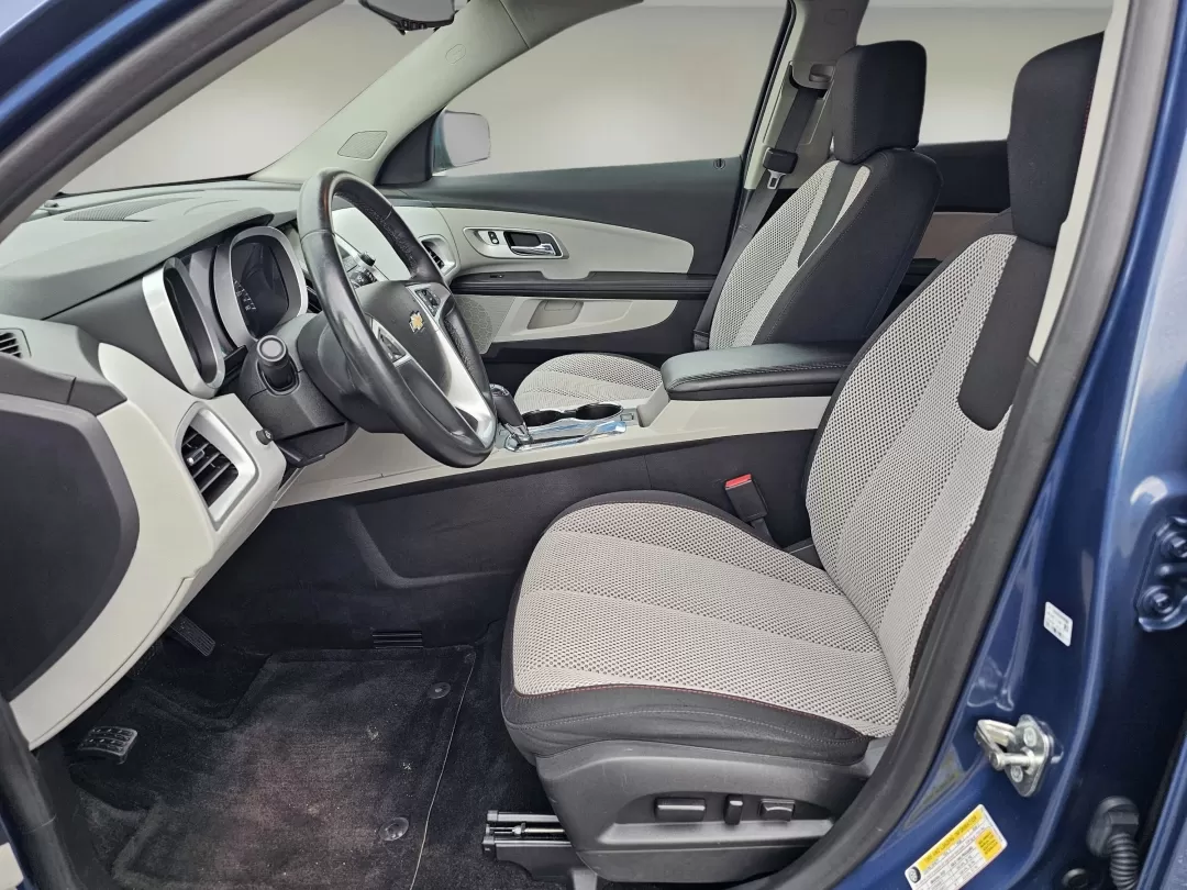 2016 /Light Titanium/Jet Black Chevrolet Equinox LT (2GNALCEK1G6) with an Other engine, located at 7000 Northlake Connector, Columbus, GA, 31904, (706) 987-8085, 32.524975, -84.978134 - **Experience the Freedom of Adventure in the 2016 Chevrolet Equinox LT!**<br /> <br /> If you're searching for the perfect vehicle to accompany you on road trips, daily commutes, or family outings, look no further than the 2016 Chevrolet Equinox LT. This stylish sport utility vehicle blends comfort, - Photo#10