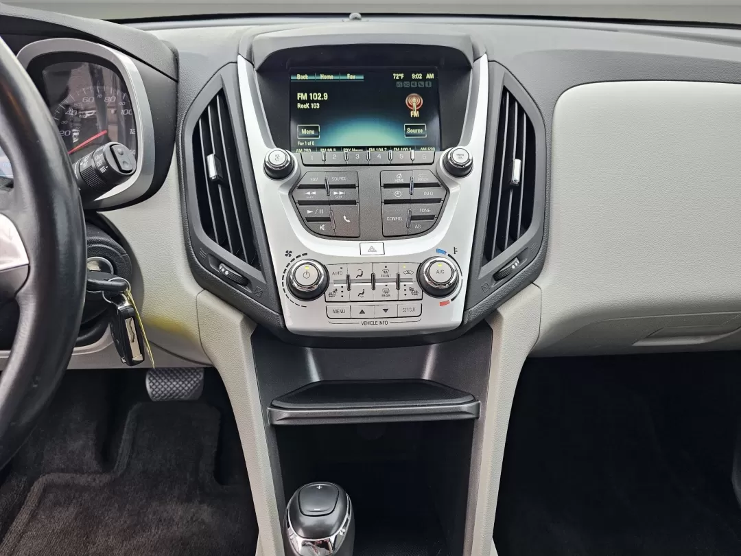 2016 /Light Titanium/Jet Black Chevrolet Equinox LT (2GNALCEK1G6) with an Other engine, located at 7000 Northlake Connector, Columbus, GA, 31904, (706) 987-8085, 32.524975, -84.978134 - **Experience the Freedom of Adventure in the 2016 Chevrolet Equinox LT!**<br /> <br /> If you're searching for the perfect vehicle to accompany you on road trips, daily commutes, or family outings, look no further than the 2016 Chevrolet Equinox LT. This stylish sport utility vehicle blends comfort, - Photo#12