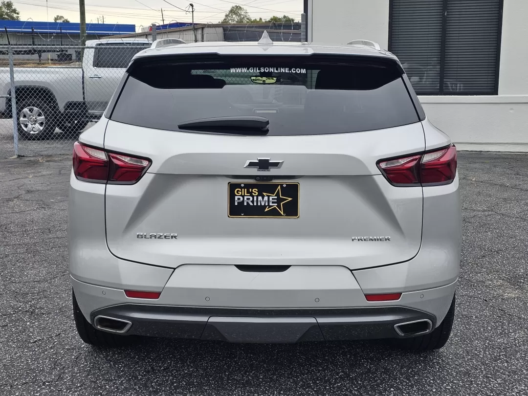 2019 /Jet Black Chevrolet Blazer Premier (3GNKBFRSXKS) with an Other engine, located at 3959 U.S. 80 W, Phenix City, AL, 36870, (334) 297-4885, 32.469296, -85.135185 - Discover the perfect blend of style, comfort, and advanced technology with the stunning 2019 Chevrolet Blazer Premier, now available at Gils Auto in Phenix City, AL. If you're searching for a vehicle that can elevate your lifestyle, whether for daily commutes, family outings, or weekend adventures, - Photo#5