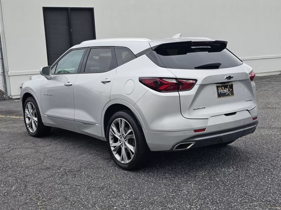 2019 /Jet Black Chevrolet Blazer Premier (3GNKBFRSXKS) with an Other engine, located at 3959 U.S. 80 W, Phenix City, AL, 36870, (334) 297-4885, 32.469296, -85.135185 - Discover the perfect blend of style, comfort, and advanced technology with the stunning 2019 Chevrolet Blazer Premier, now available at Gils Auto in Phenix City, AL. If you're searching for a vehicle that can elevate your lifestyle, whether for daily commutes, family outings, or weekend adventures, - Photo#6