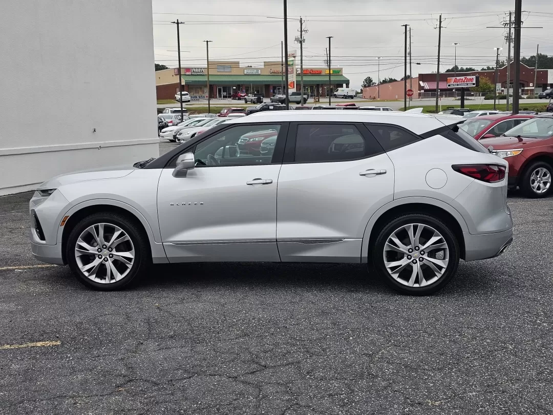 2019 /Jet Black Chevrolet Blazer Premier (3GNKBFRSXKS) with an Other engine, located at 3959 U.S. 80 W, Phenix City, AL, 36870, (334) 297-4885, 32.469296, -85.135185 - Discover the perfect blend of style, comfort, and advanced technology with the stunning 2019 Chevrolet Blazer Premier, now available at Gils Auto in Phenix City, AL. If you're searching for a vehicle that can elevate your lifestyle, whether for daily commutes, family outings, or weekend adventures, - Photo#7