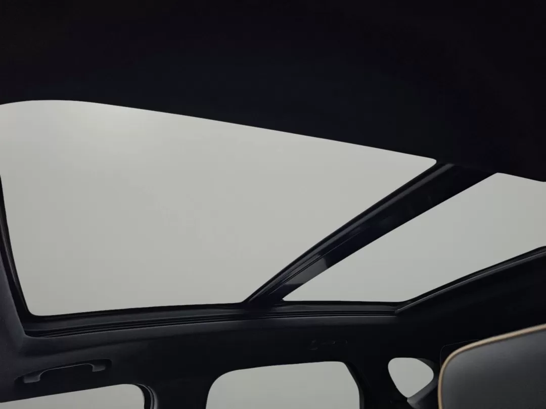 2019 /Jet Black Chevrolet Blazer Premier (3GNKBFRSXKS) with an Other engine, located at 7000 Northlake Connector, Columbus, GA, 31904, (706) 987-8085, 32.524975, -84.978134 - Discover the perfect blend of style, comfort, and advanced technology with the stunning 2019 Chevrolet Blazer Premier, now available at Gils Auto in Phenix City, AL. If you're searching for a vehicle that can elevate your lifestyle, whether for daily commutes, family outings, or weekend adventures, - Photo#10