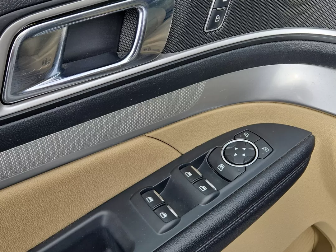 2017 Ford Explorer XLT (1FM5K7D84HG) with an Other engine, located at 3959 U.S. 80 W, Phenix City, AL, 36870, (334) 297-4885, 32.469296, -85.135185 - **Discover the 2017 Ford Explorer XLT: Your Perfect Adventure Companion!**<br /> <br /> Are you gearing up for family road trips or weekend getaways? The 2017 Ford Explorer XLT is designed to elevate your adventures, offering spacious comfort and advanced features that make every drive a pleasure. W - Photo#10