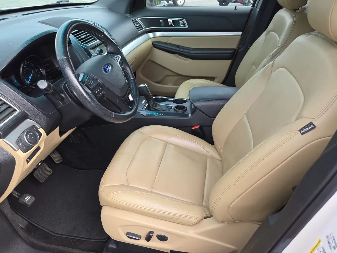 2017 Ford Explorer XLT (1FM5K7D84HG) with an Other engine, located at 3959 U.S. 80 W, Phenix City, AL, 36870, (334) 297-4885, 32.469296, -85.135185 - **Discover the 2017 Ford Explorer XLT: Your Perfect Adventure Companion!**<br /> <br /> Are you gearing up for family road trips or weekend getaways? The 2017 Ford Explorer XLT is designed to elevate your adventures, offering spacious comfort and advanced features that make every drive a pleasure. W - Photo#11